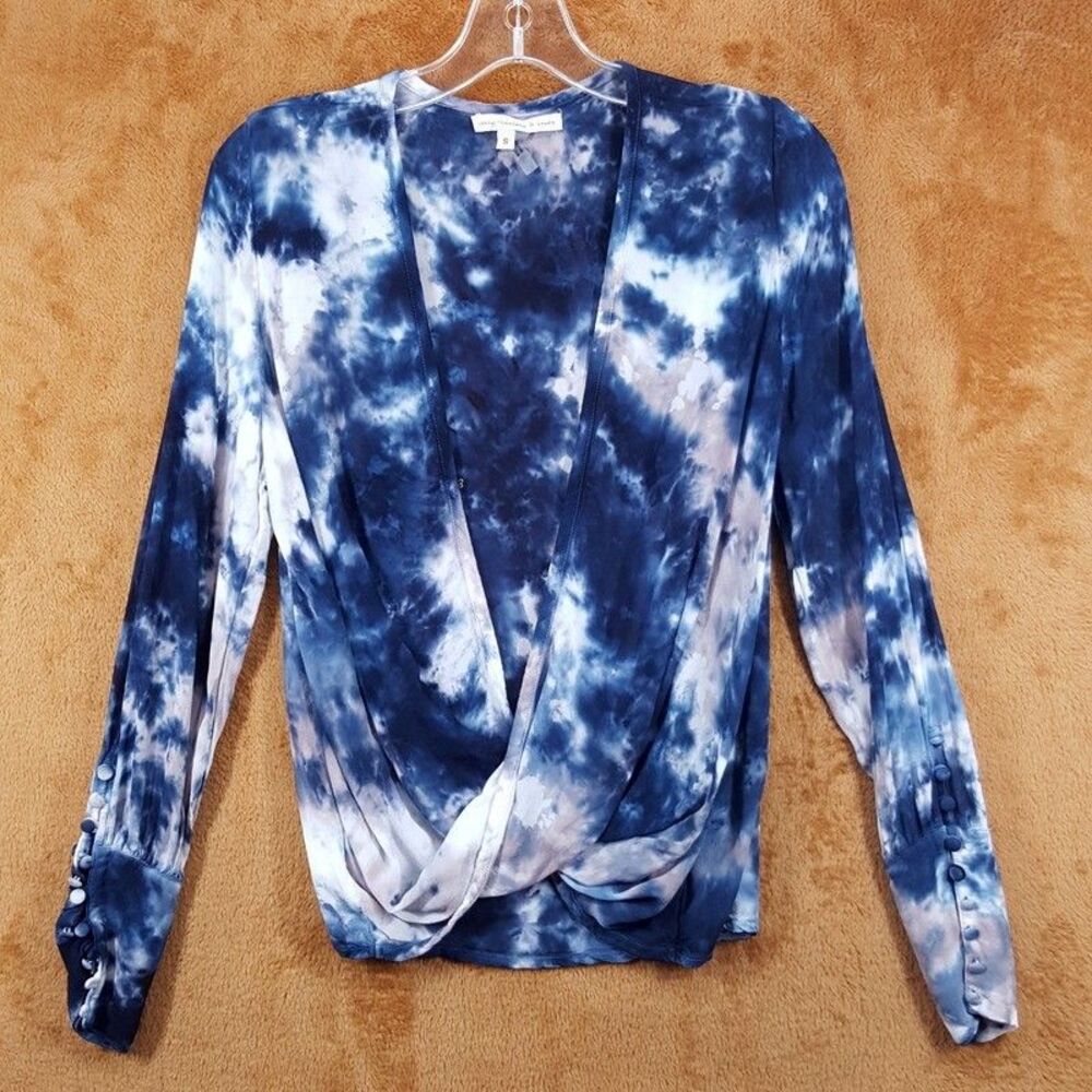YOUNG FABULOUS BROKE Top Womens Small Blue Pullover Surplice Tie Dye JONNIE yfb